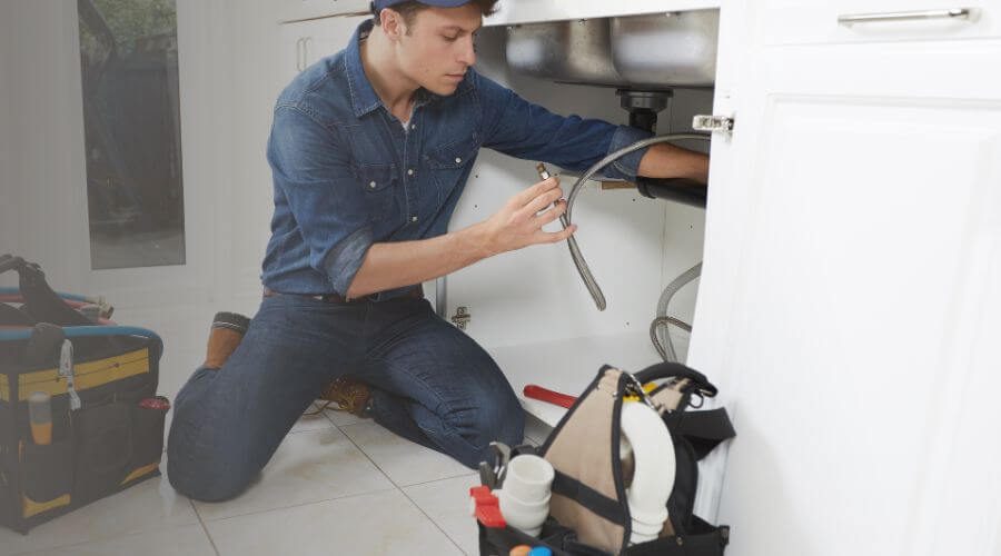 Expert burst pipe repair services in Mount Sterling, IL